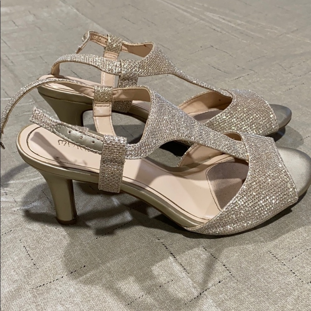 heels - Picture 2 of 2
